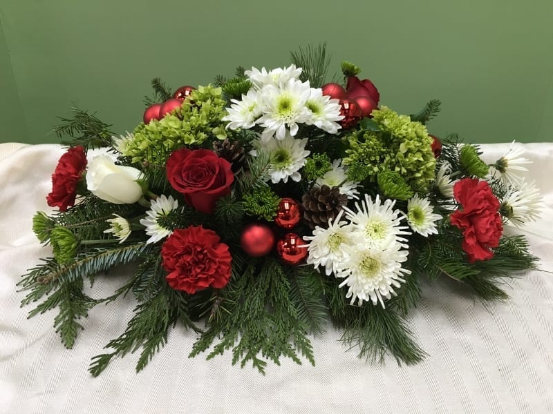 Christmas Flower Centerpiece & Arrangements in Bergen, NJ